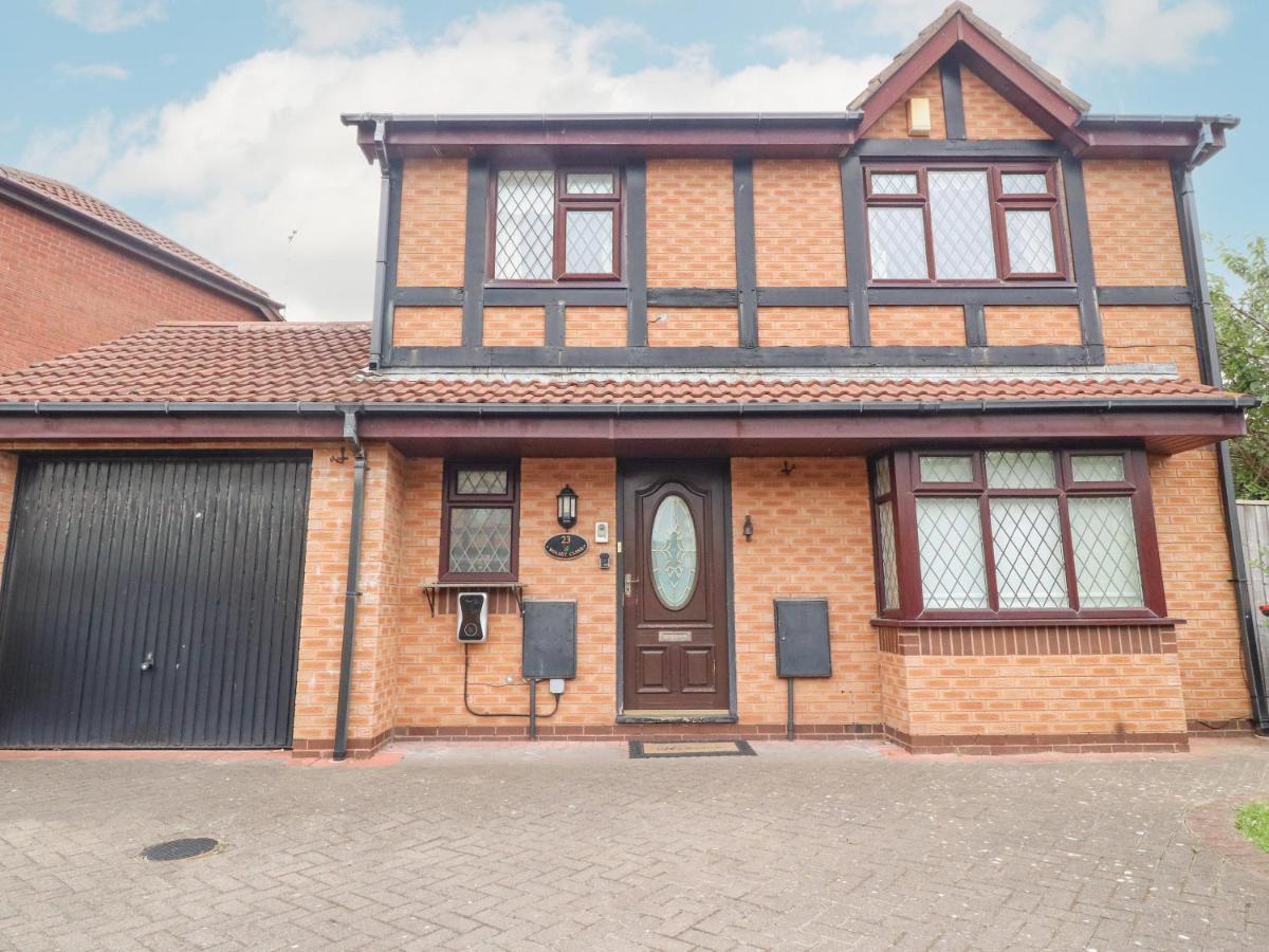 23 Wolsey Close Thornton  Luaran gambar