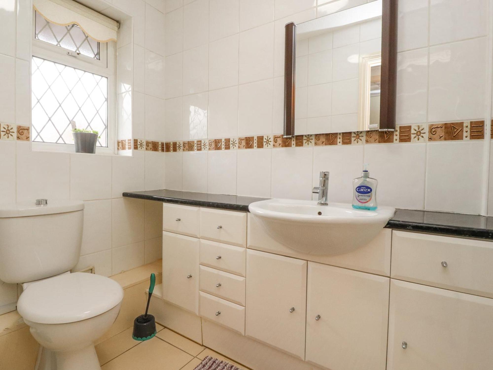 23 Wolsey Close Thornton  Luaran gambar